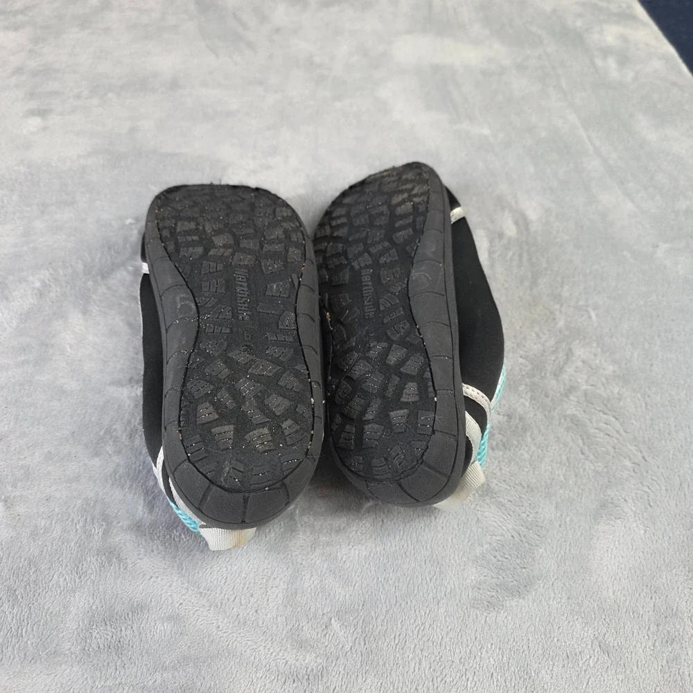 Northside Water Adventure shoes Youth size 5-Blue/Pink